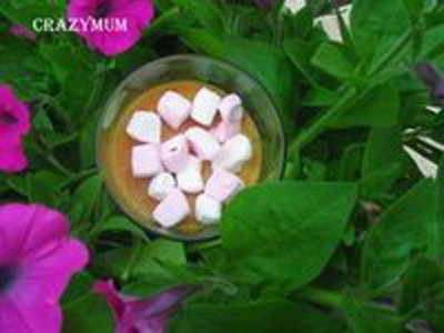 Pétale de rose en crème, par Crazymum