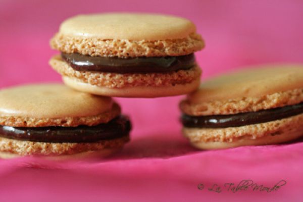 Macarons au chocolat et noisettes : La Table Monde a goûté et adoré #35