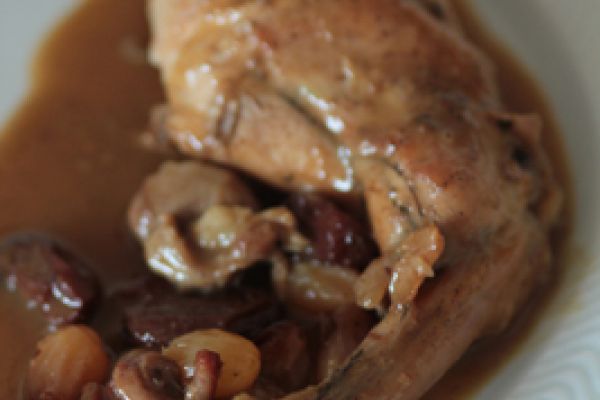 Lapin aux raisins et aux épices
